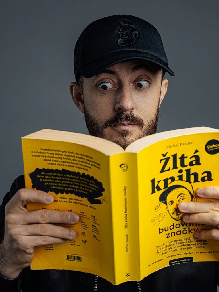 Michal Pastier reading his Žltá kniha budovania značky