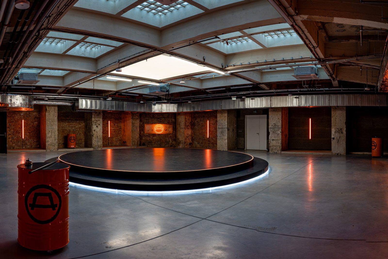 The round stage on Mars, lit, under the skylights
